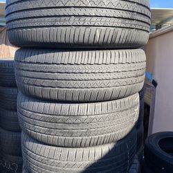 225/55R18 Marca Falken En Perfectas Condiciónes De Vida