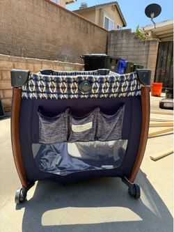 Free playpen