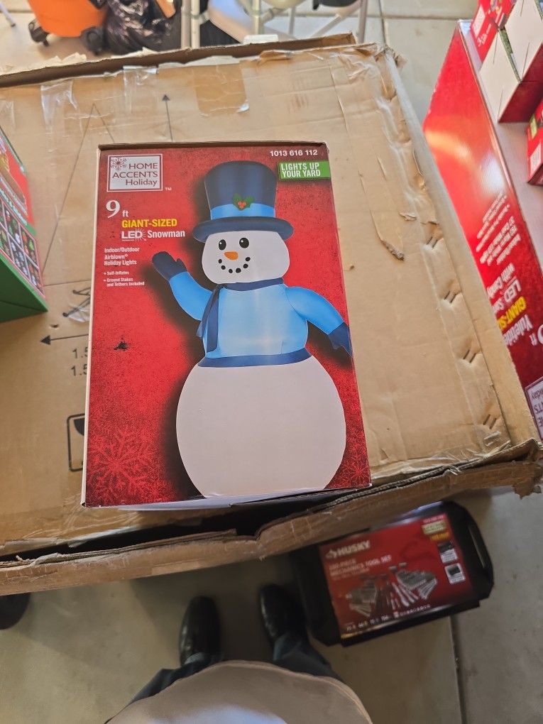 9ft Inflatable Snowman