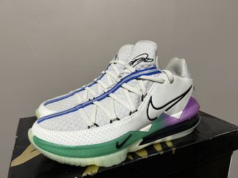 Lebron 17 Low Glow In The Dark Size 10.5