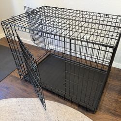 Wire dog kennel with two doors