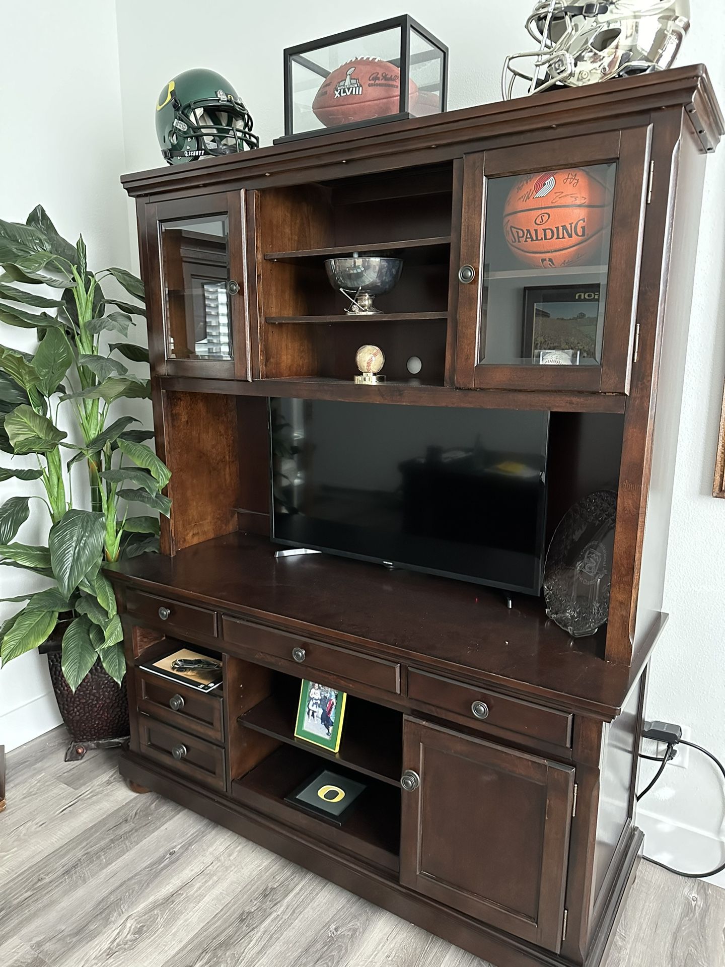 Gorgeous Desk Hutch