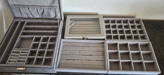 Jewelry boxes