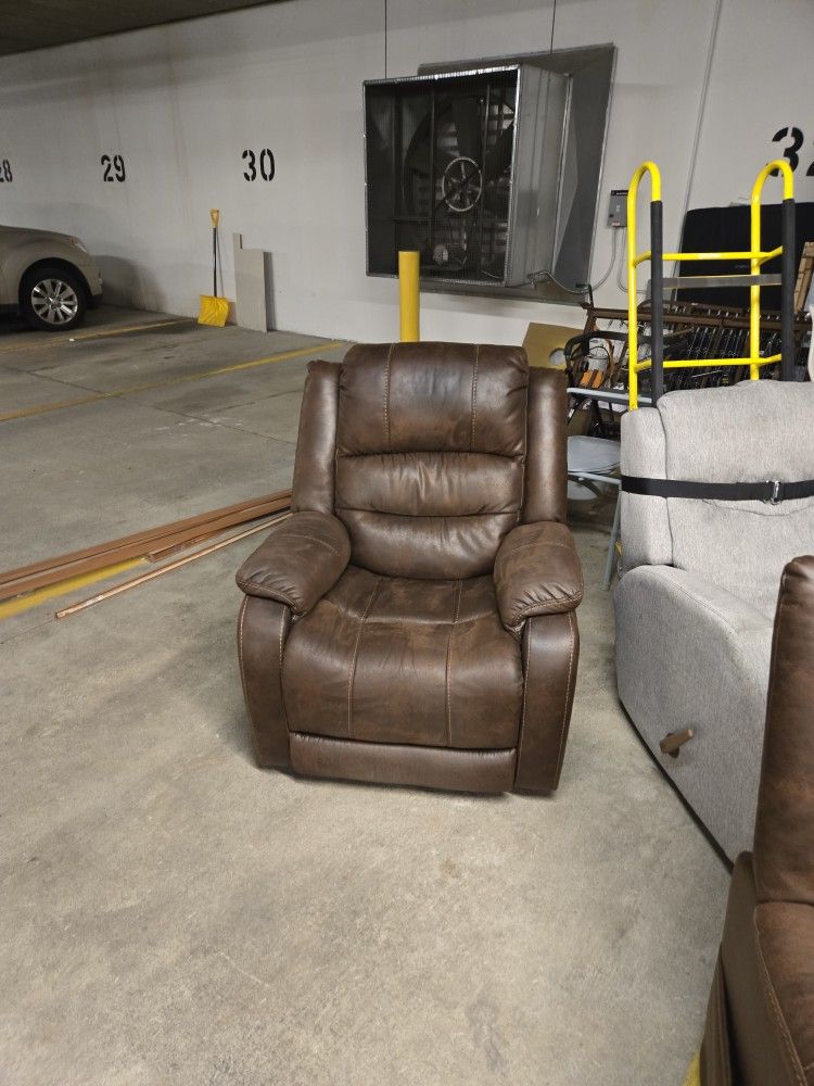 Leather Recliner (Matching Pair)