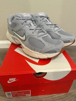 Nike V5 RNR Wolf Grey Phantom Shoes Men’s Size 11.5