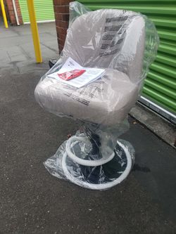 Gas lift bar chairs very comfortable
