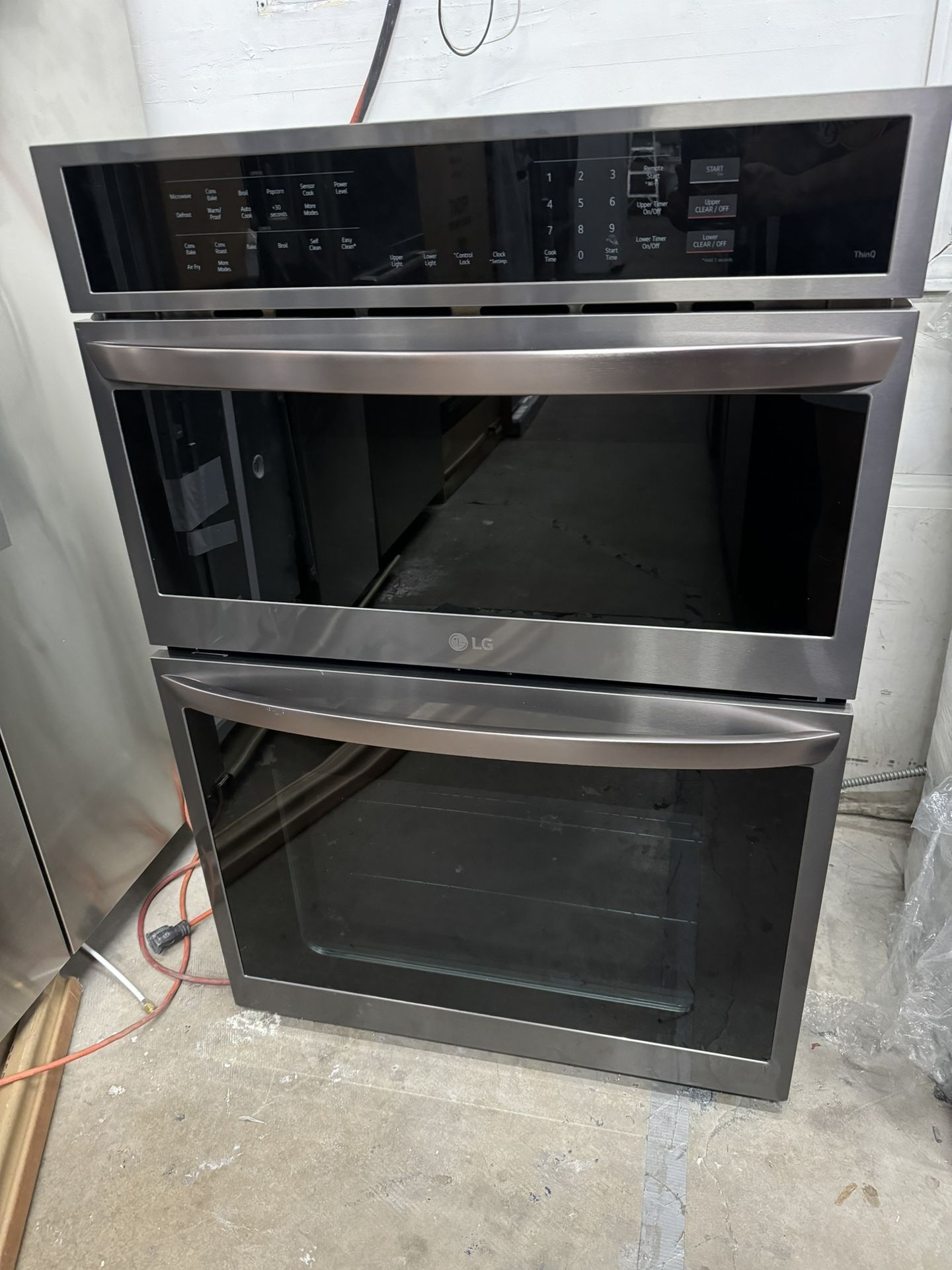 LG COMBO MICROWAVE AND WALL OVEN