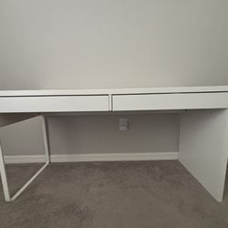COMPUTER WORK DESK (WHITE)
