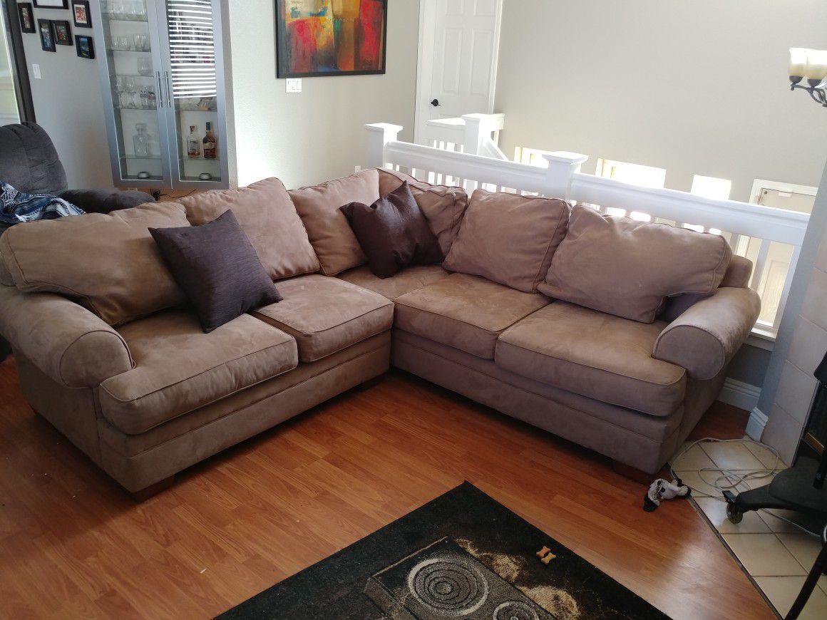 Free Sectional couch