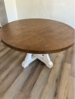 Wood round table