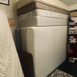 🎉🎉$125 each this week only!!!-Thinner Twin mattresses. (USED NOT NEW) priced separately— Thinner twin mattresses -  I buy them and bringing them bac