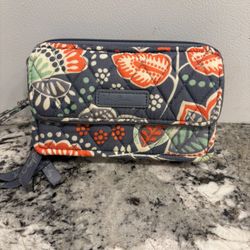 Vera Bradley Wristlet 