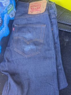 Levis