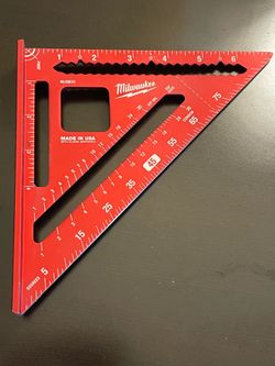 Milwaukee 7 in. Rafter Square