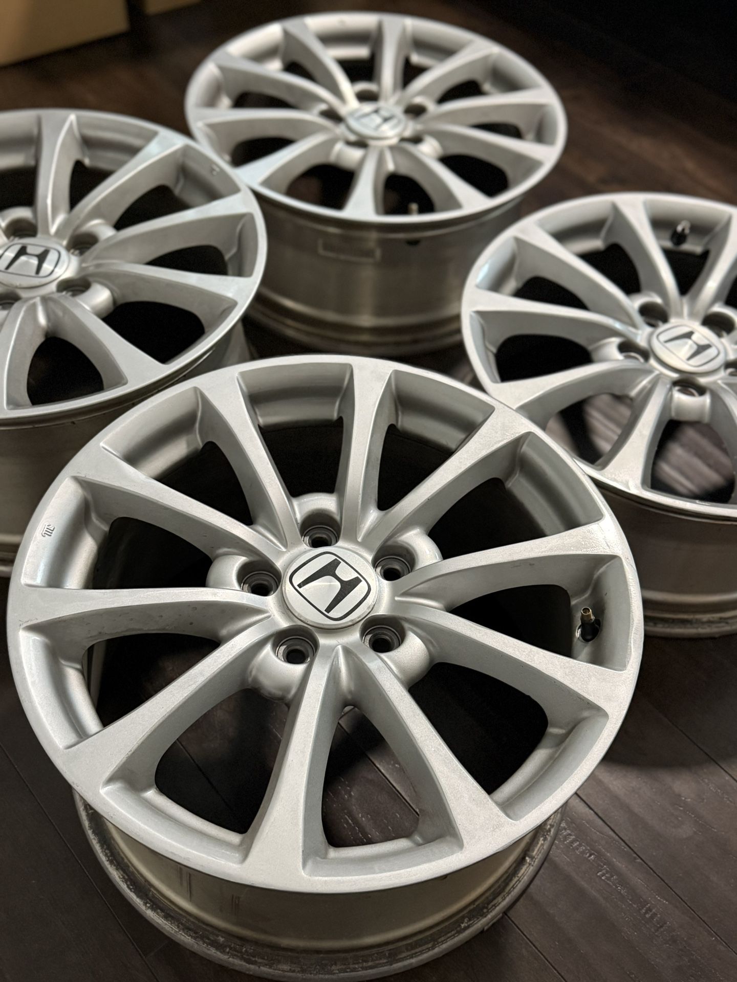 Honda s2000 AP2 V2 Wheels W/ OEM Center Caps