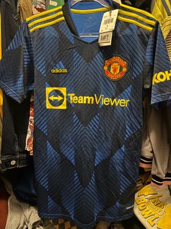 Manchester United away jersey medium
