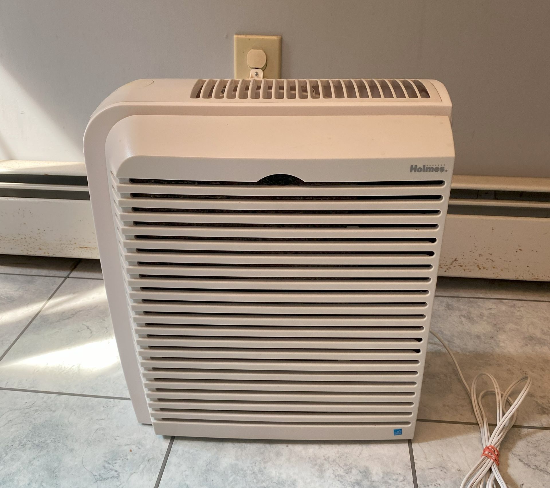 Holmes HAP 726 HEPA Air Purifier