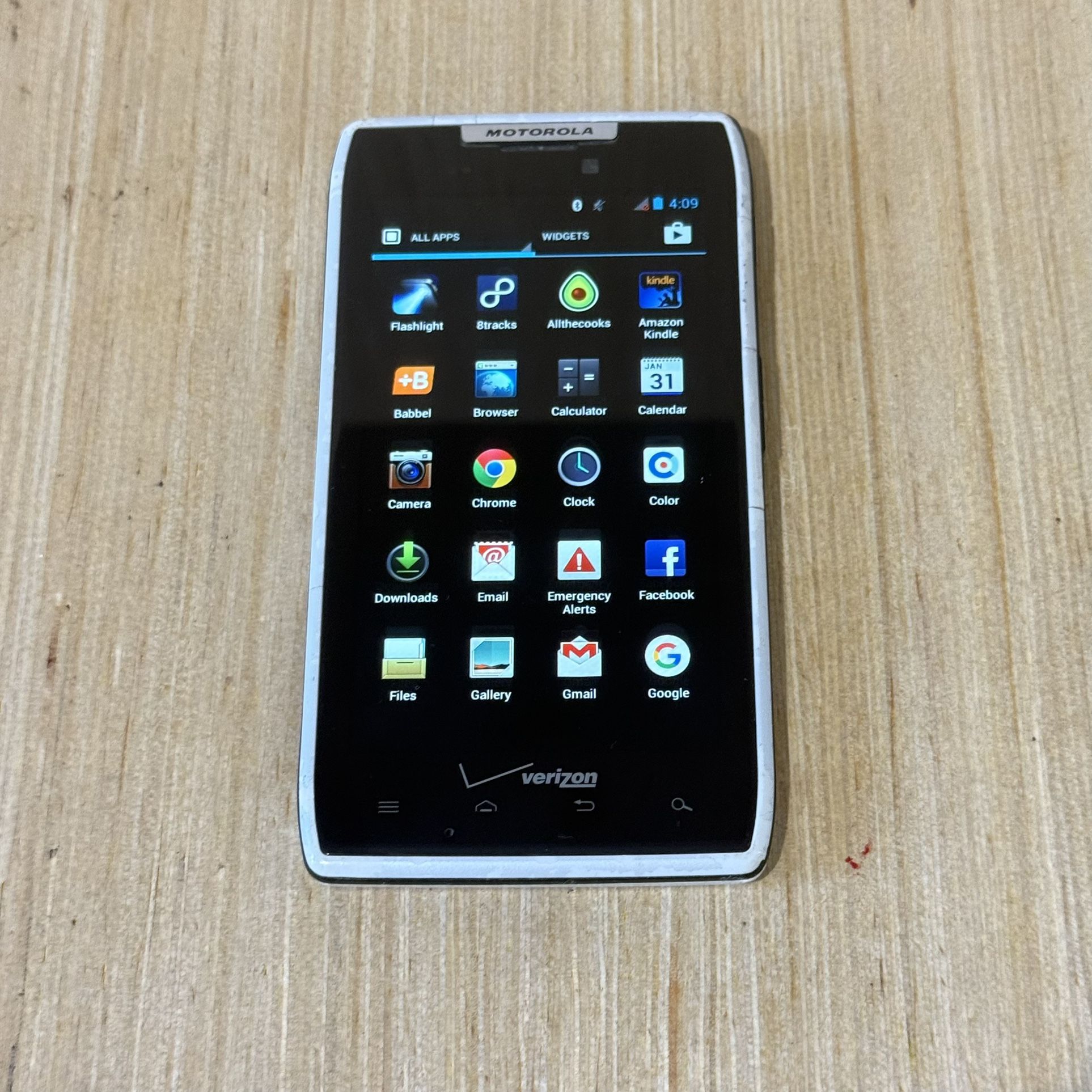 Motorola XT912 Droid RAZR Verizon Phone Working “UNTESTED” Read Info Buy/Sold As