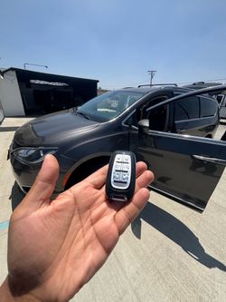 Llaves de autos / car keys and remotes