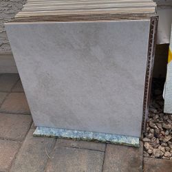 Tile 17/3/4 X 17 3/4 White N Grey 