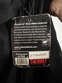 46 in Calumet umbrellas, hite with travel bag