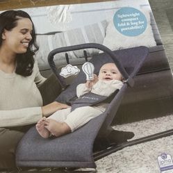 NEW Baby Delight Alpine Deluxe Portable Bouncer Indigo New, Open Box