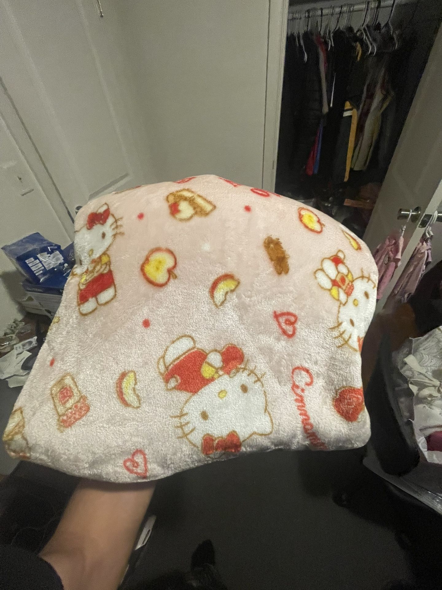 hello kitty blanket