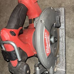 Milwaukee 6 1-2 In Circular Saw  With Battery 