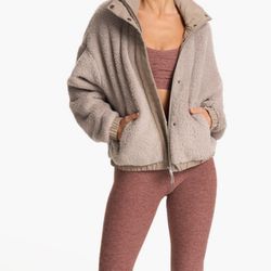 Vuori Cozy Sherpa Jacket Women's Full Zip Jacket