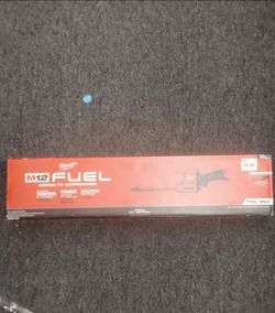 MILWAUKEE 8" HEDGE TRIMMER