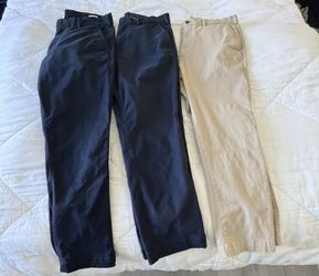 (4) Men’s Pants - 3 GAP Cargo+1 Dress