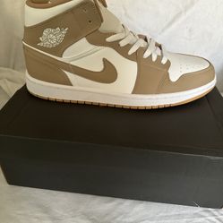 New Jordan 1s Tan/Gum