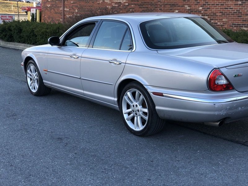 2004 jaguar xjR supercharged v8