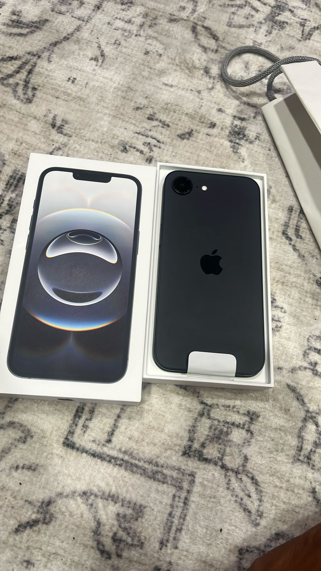 iphone 16 e
