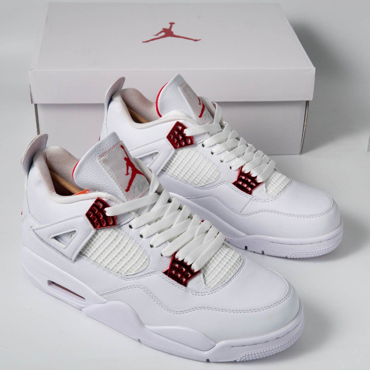 Air Jordan 4 Retro Metallic Red