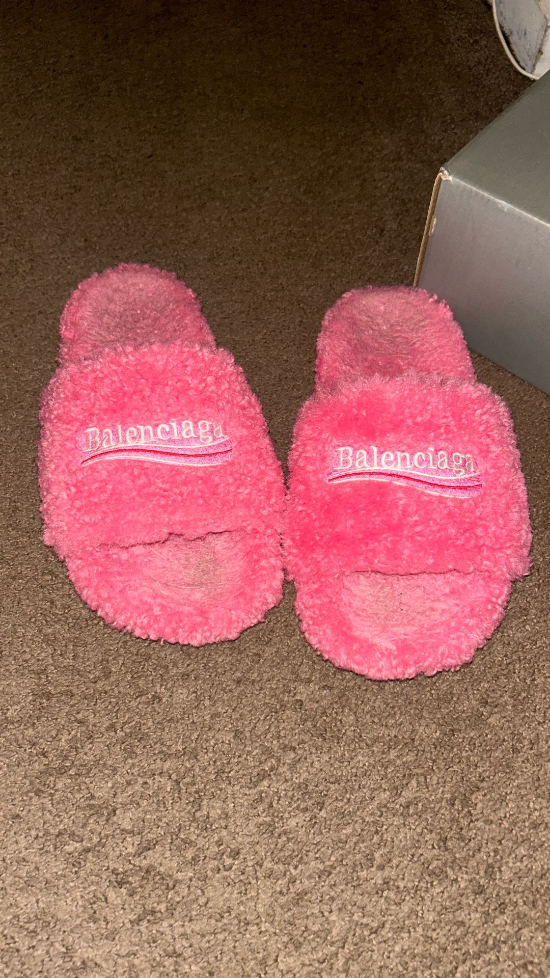 balenciaga slides 