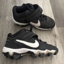 Nike toddler basebal cleats size 12