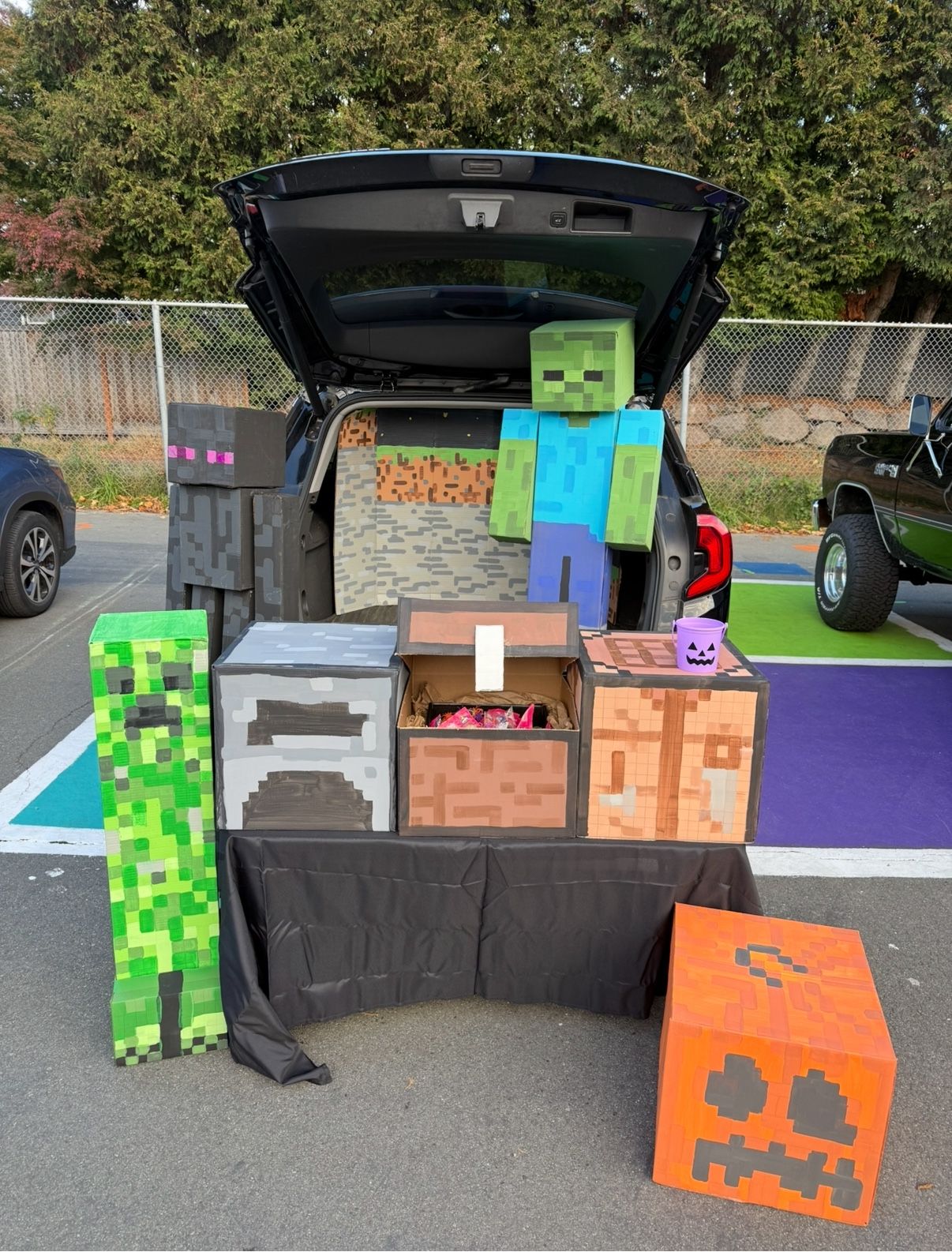 Minecraft Decor For Your Next Bday Party?! FREE