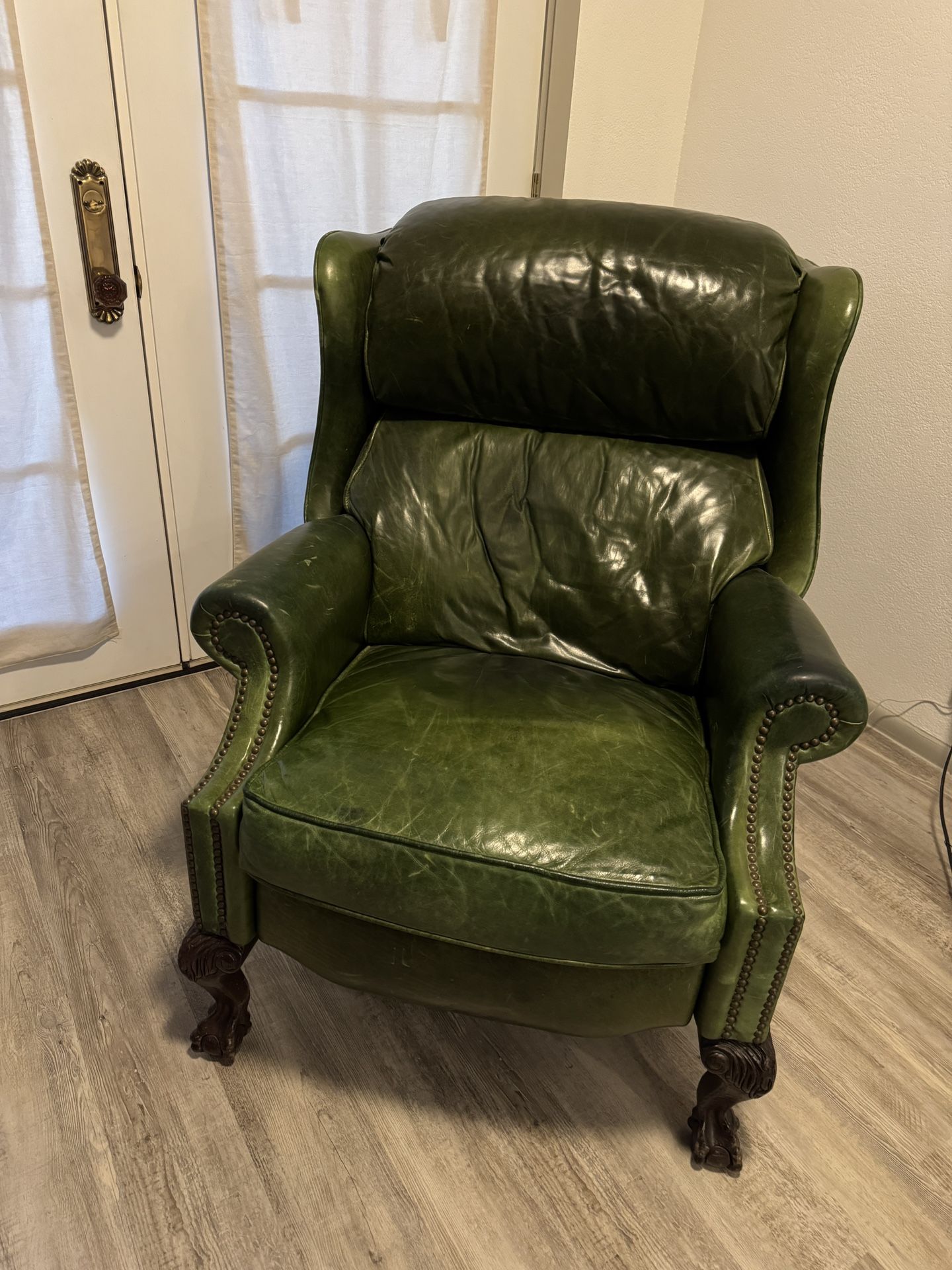 Gorgeous Green Recliner