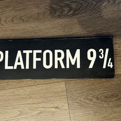 Harry Potter platform 9 3/4 sign