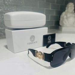 New Authentic Versace Medusa Gold Frame Sunglasses