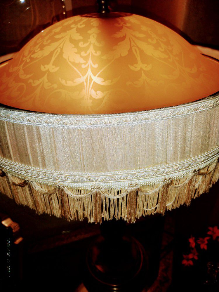 Vintage 27" Decorative Boudoir Lamp