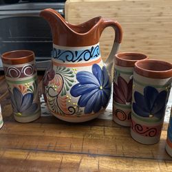 Pichel And 5 Cups 