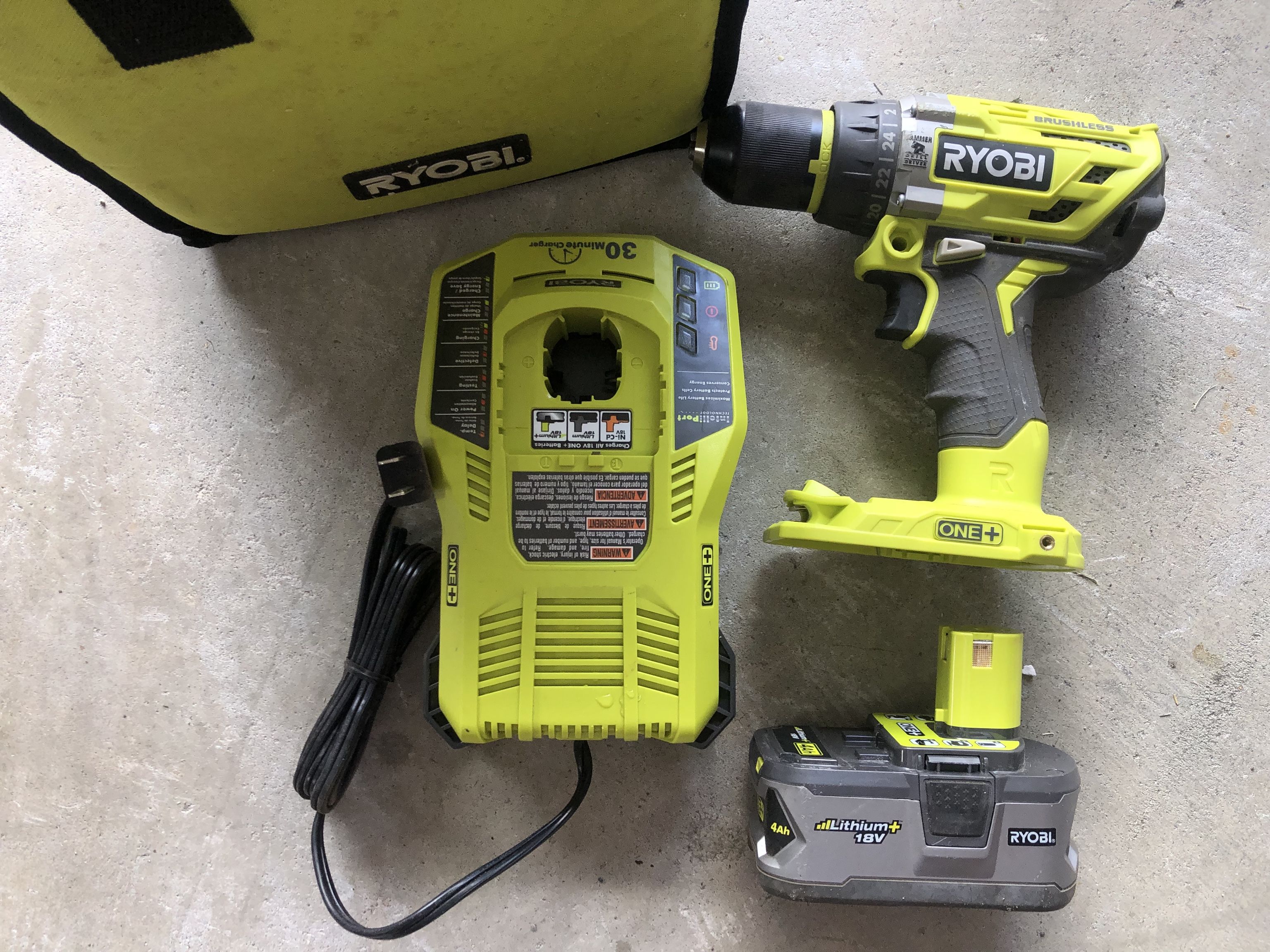 Cordless 18 Volt Hammer Drill .. Never Used