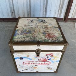 RARE Vintage 1988 Nintendo Super Mario/Zelda Wooden Toy Box/Trunk