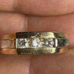 14K Gold Diamond Ring Size 9