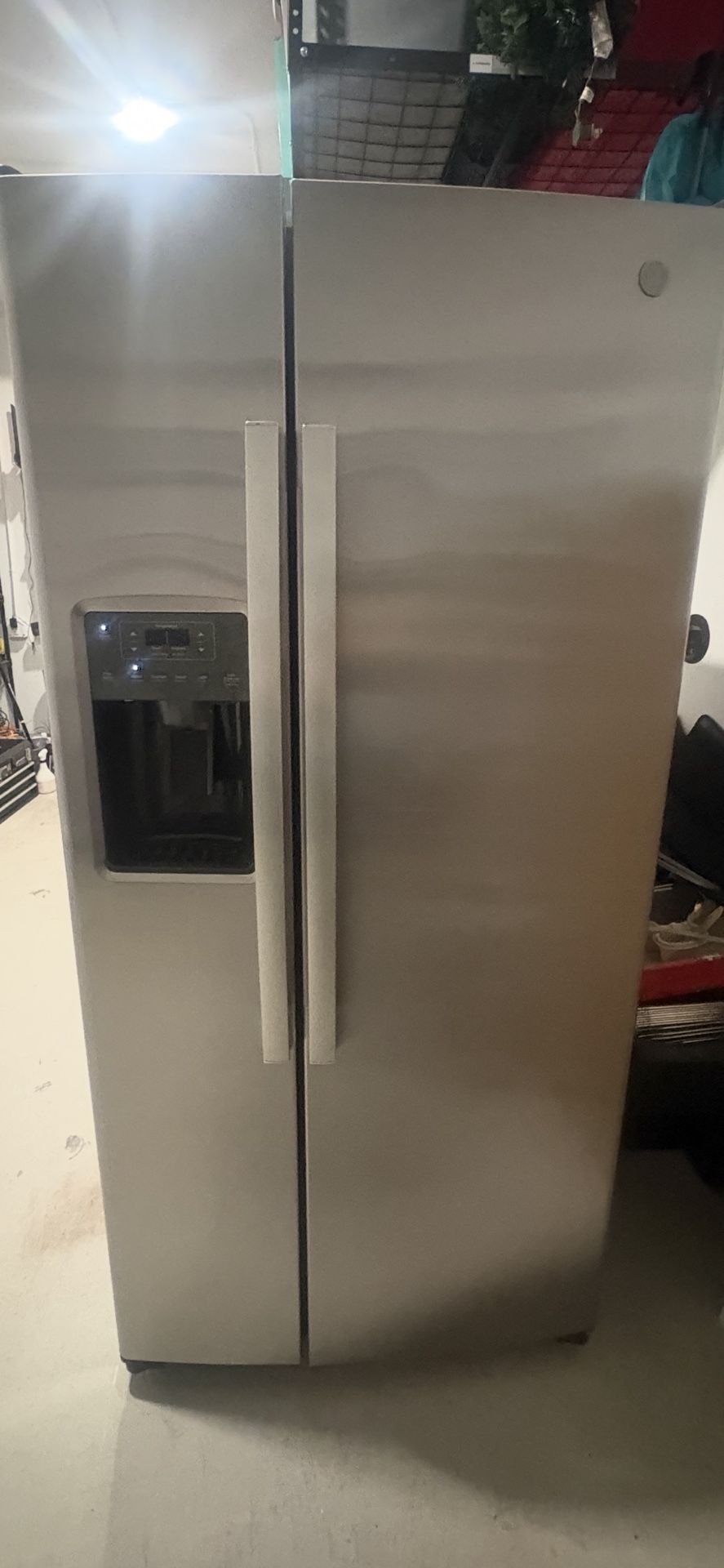 GE Refrigerator