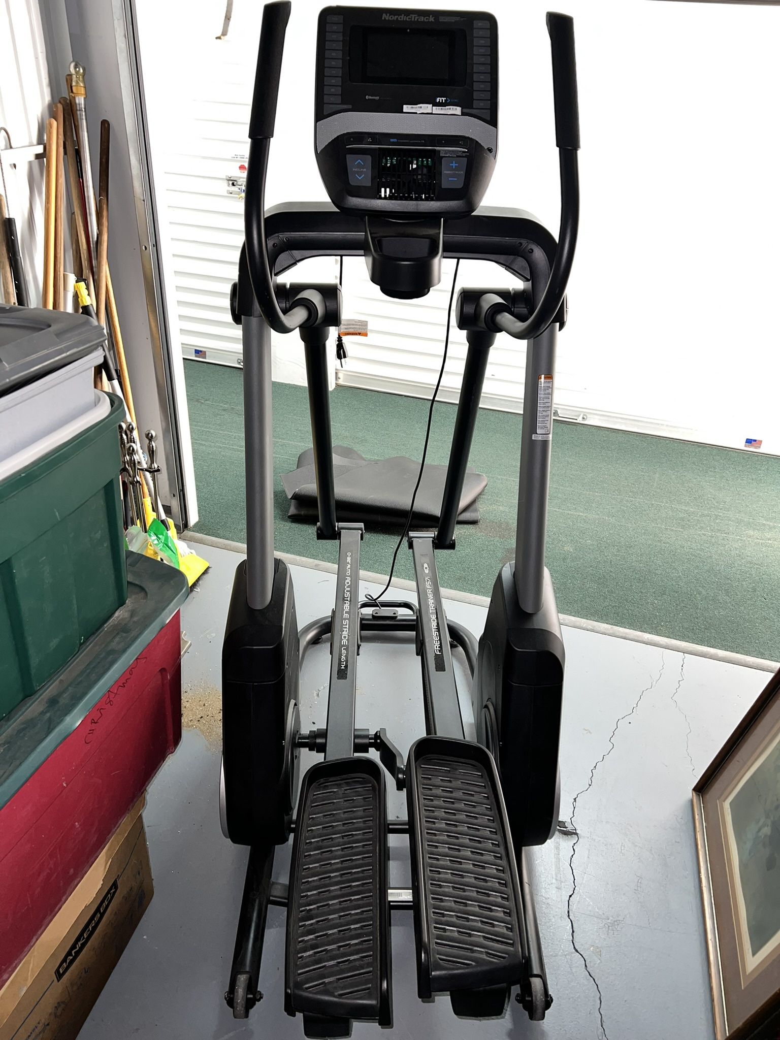 NordicTrack Freestride Trainer FS7i Elliptical