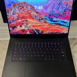Razer Blade 15 Advanced (3070ti, i7, 360hz)