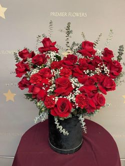 Heart Shape Flower Arrangement 